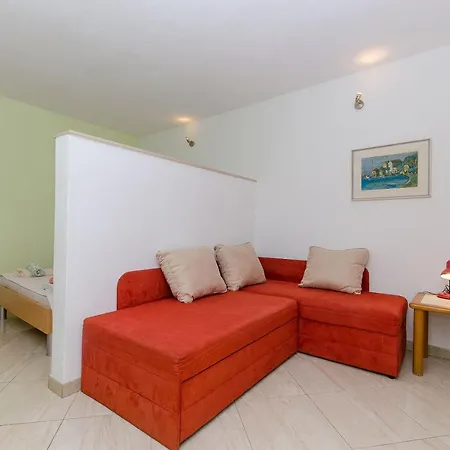 Tonci Apartment *