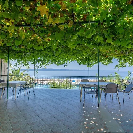 Apartment Tonci Podgora