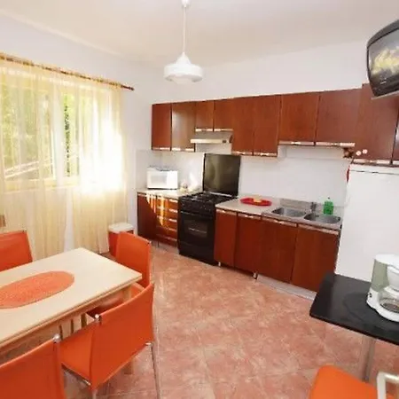 Apartment Tonci *